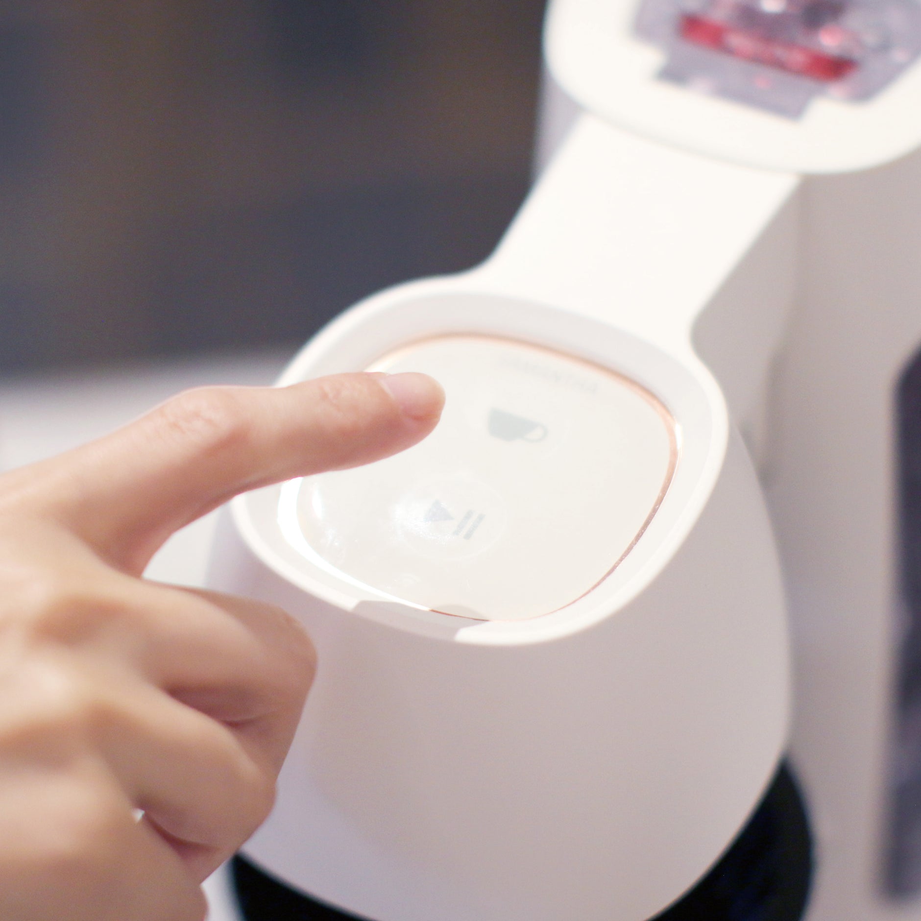 HIROIA | Coffee Equipment | Samantha II - V60 Smart Brewer